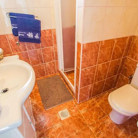Nar Apartment *